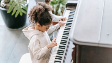ひとりでピアノのレッスンに行くのは、何歳から？の画像